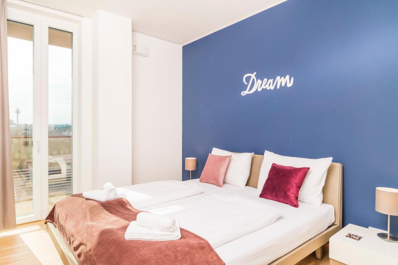 Triiiple Tower Dream Apartments With Rooftop-Summer-Pool ウィーン エクステリア 写真