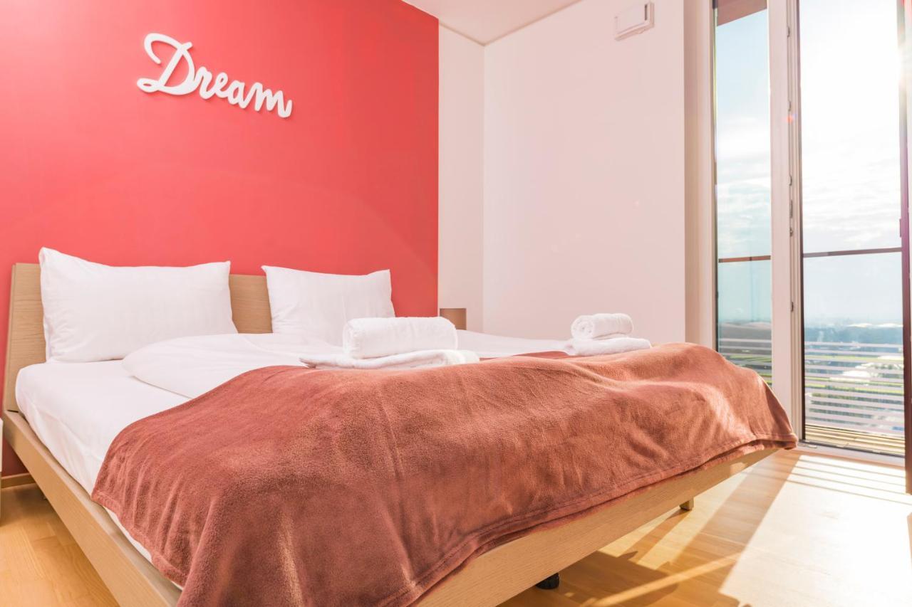 Triiiple Tower Dream Apartments With Rooftop-Summer-Pool ウィーン エクステリア 写真