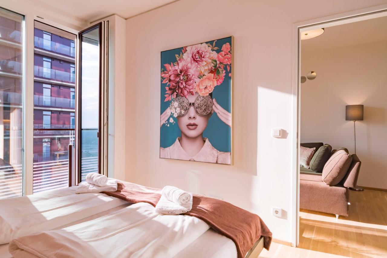 Triiiple Tower Dream Apartments With Rooftop-Summer-Pool ウィーン エクステリア 写真
