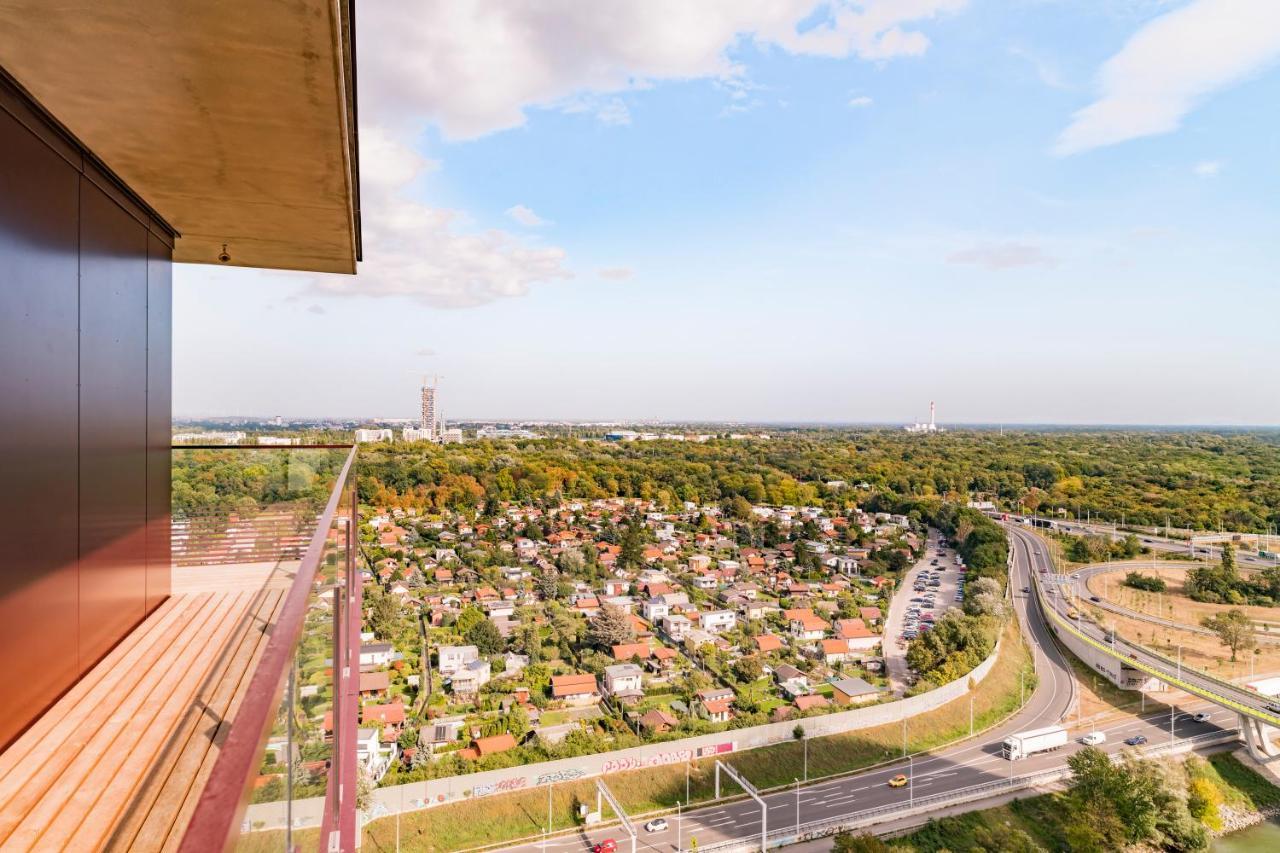 Triiiple Tower Dream Apartments With Rooftop-Summer-Pool ウィーン エクステリア 写真