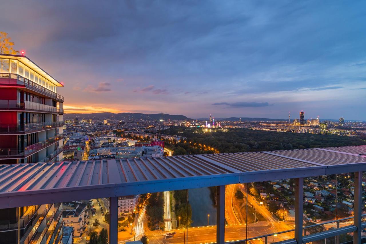 Triiiple Tower Dream Apartments With Rooftop-Summer-Pool ウィーン エクステリア 写真